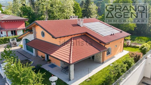 casa indipendente in vendita a Negrar di Valpolicella in zona Arbizzano