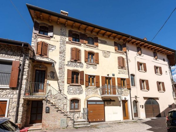casa indipendente in vendita a Negrar di Valpolicella