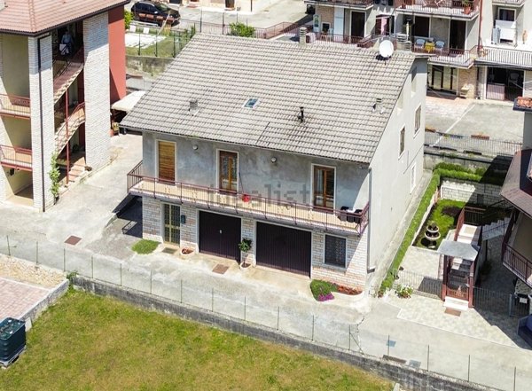 casa indipendente in vendita a Negrar di Valpolicella in zona Fane