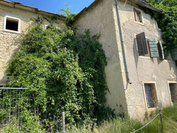 casa indipendente in vendita a Negrar di Valpolicella
