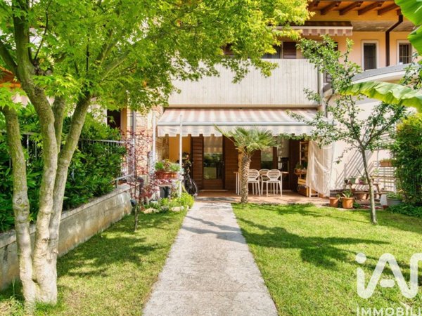 appartamento in vendita a Negrar di Valpolicella in zona Santa Maria