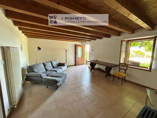 appartamento in vendita a Negrar di Valpolicella in zona Santa Maria