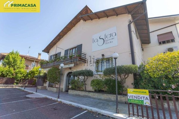 locale commerciale in vendita a Negrar di Valpolicella in zona Arbizzano