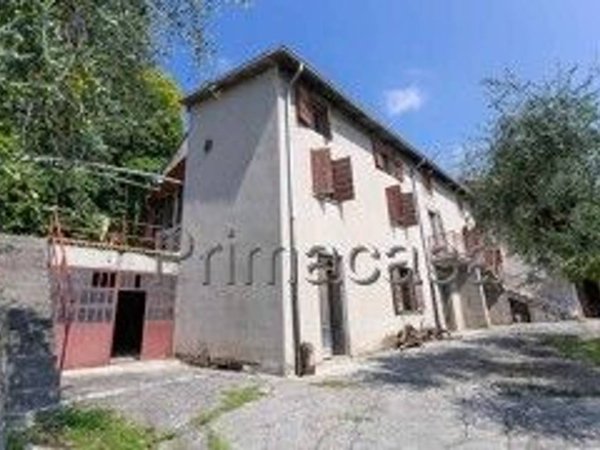 appartamento in vendita a Negrar di Valpolicella in zona Jago
