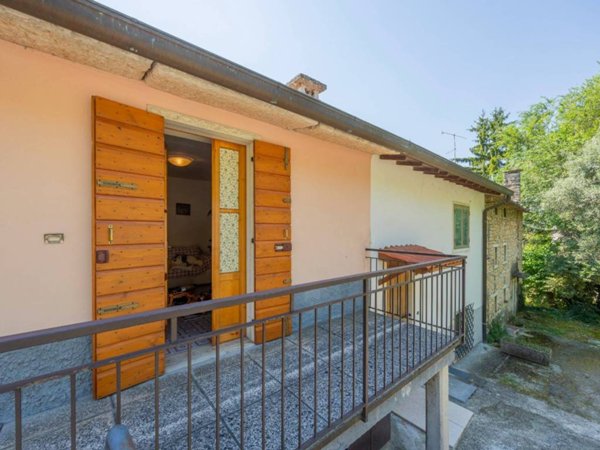 appartamento in vendita a Negrar di Valpolicella in zona Mazzano