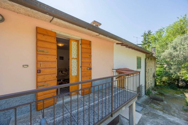 appartamento in vendita a Negrar di Valpolicella in zona Mazzano
