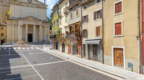 attico in vendita a Negrar di Valpolicella in zona Fane