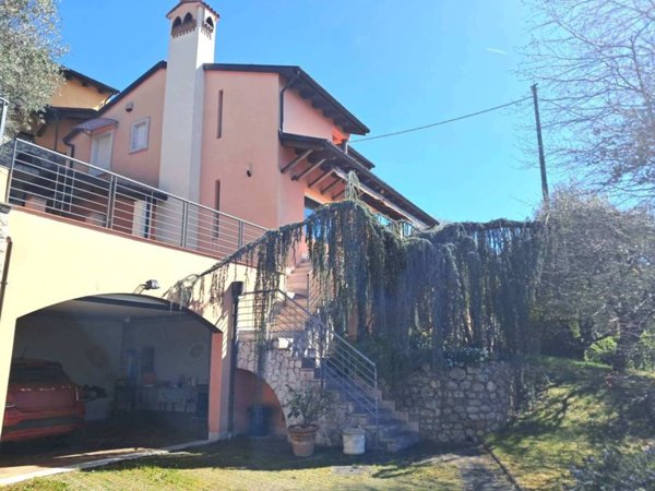 casa indipendente in vendita a Negrar di Valpolicella