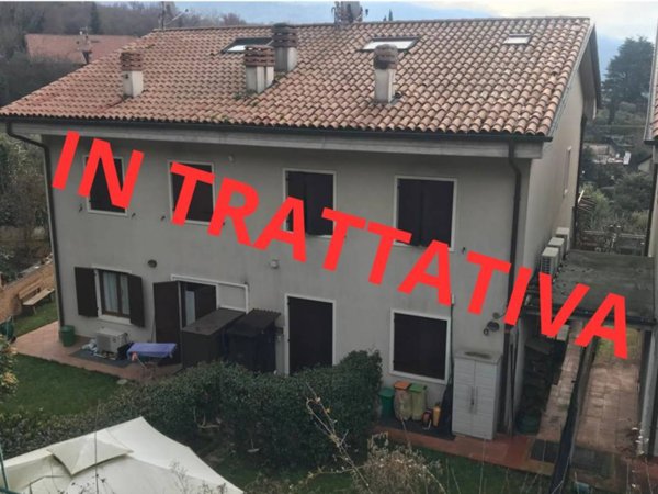 casa indipendente in vendita a Negrar di Valpolicella in zona Santa Maria