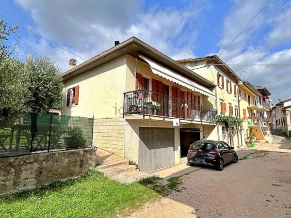casa indipendente in vendita a Negrar di Valpolicella in zona Prun