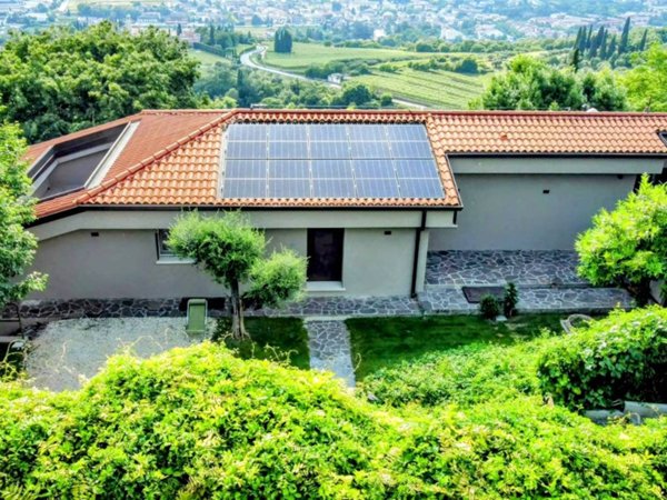 casa indipendente in vendita a Negrar di Valpolicella