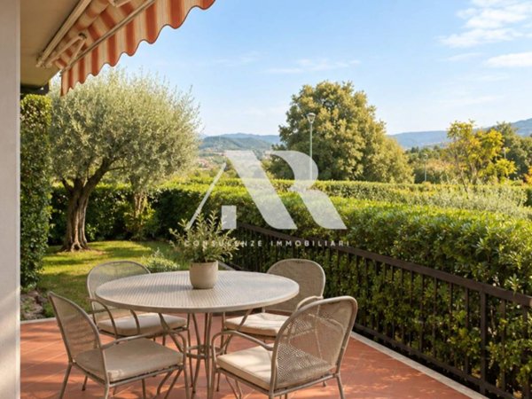 casa indipendente in vendita a Negrar di Valpolicella in zona Santa Maria
