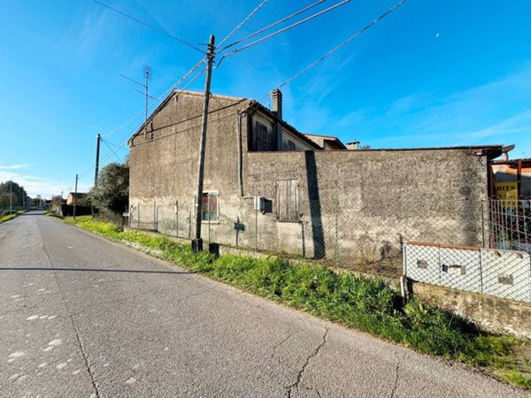 casa indipendente in vendita a Nogara
