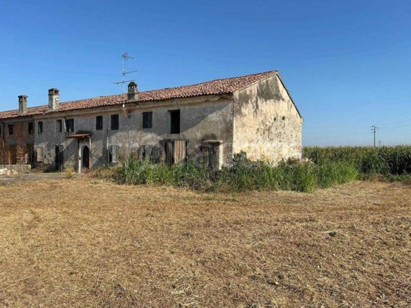 casa indipendente in vendita a Nogara in zona Brancon