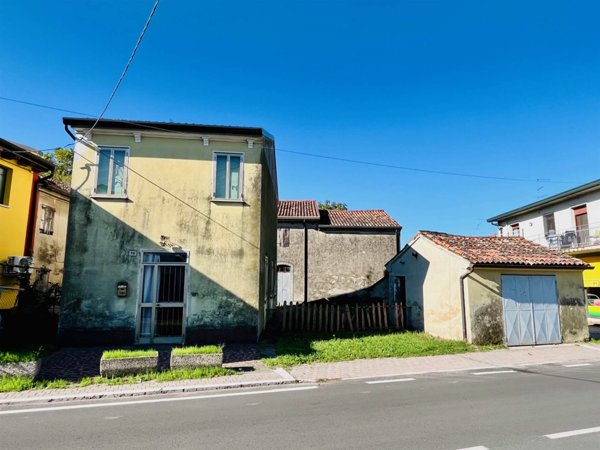 villa in vendita a Nogara in zona Caselle
