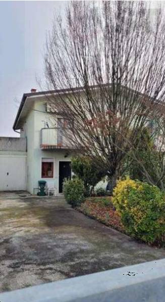 casa indipendente in vendita a Nogara