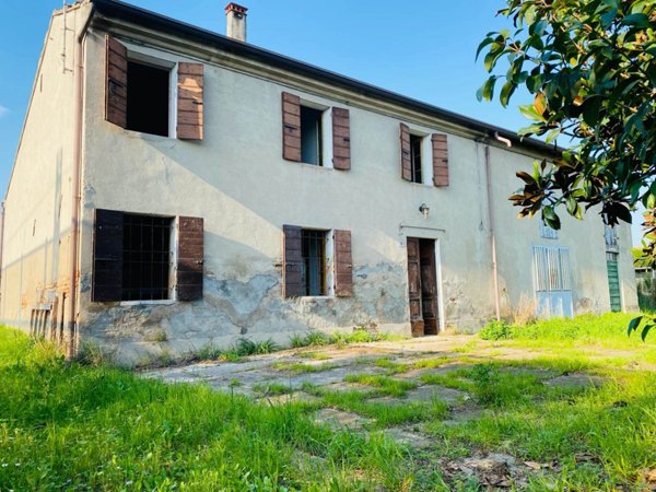 casa indipendente in vendita a Nogara in zona Campalano