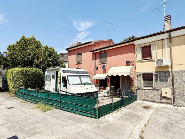 casa indipendente in vendita a Nogara in zona Caselle