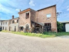 casa indipendente in vendita a Nogara in zona Caselle