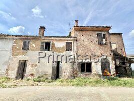 casa indipendente in vendita a Nogara in zona Caselle
