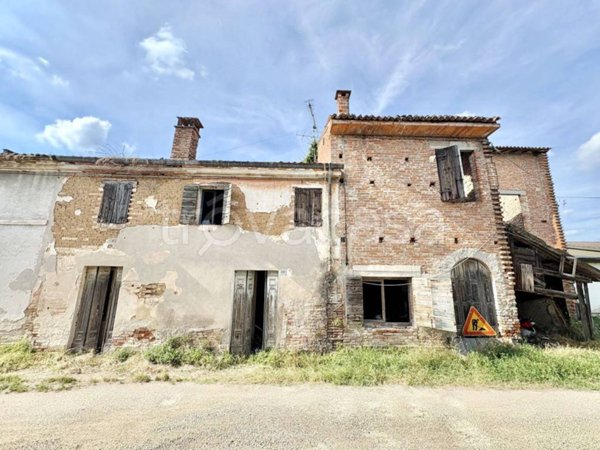 casa indipendente in vendita a Nogara in zona Caselle