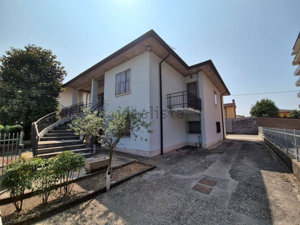 casa indipendente in vendita a Nogara