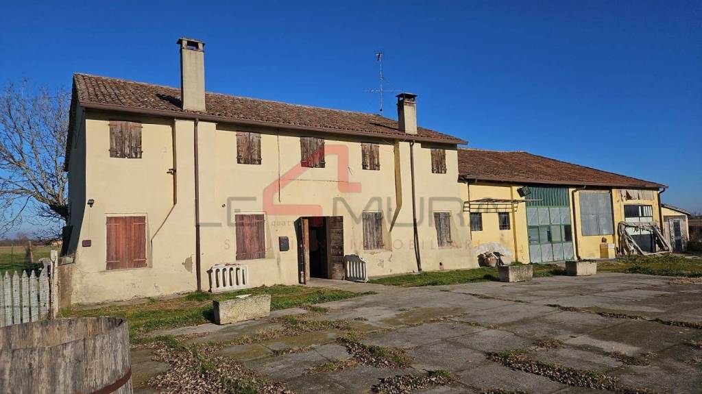 casa indipendente in vendita a Nogara