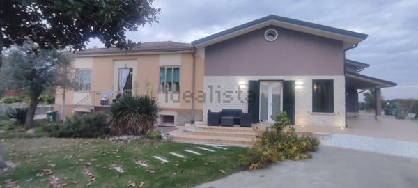 casa indipendente in vendita a Nogara in zona Motta