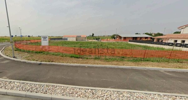 terreno edificabile in vendita a Nogara
