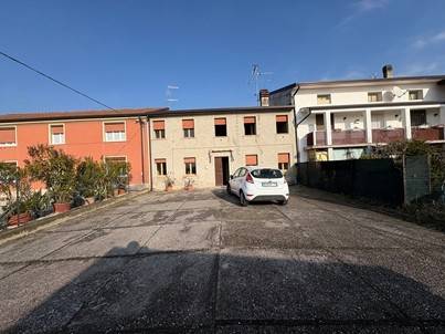 casa indipendente in vendita a Nogara