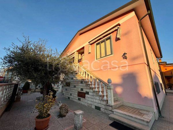 casa indipendente in vendita a Nogara