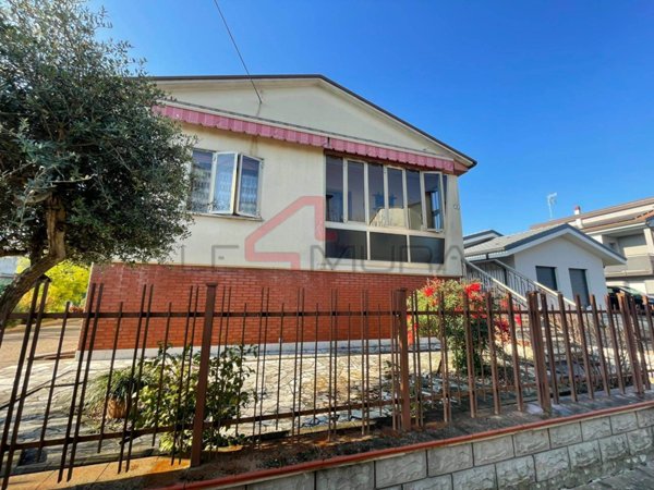 casa indipendente in vendita a Nogara