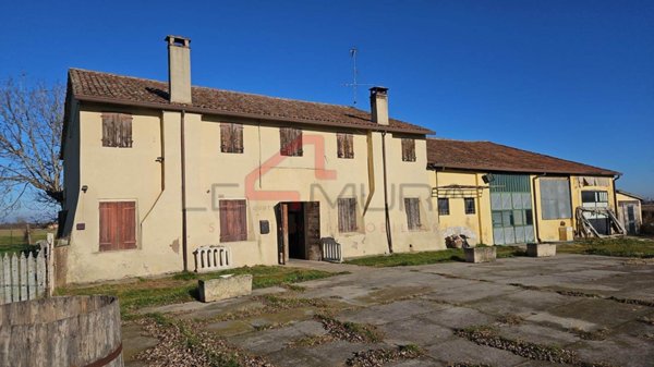 casale in vendita a Nogara