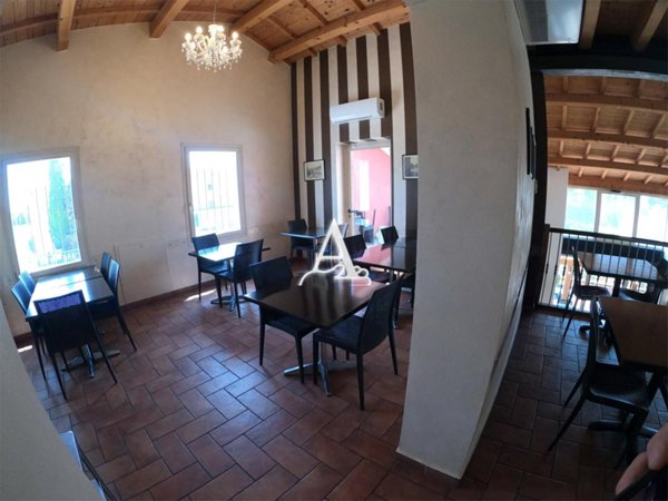 negozio in vendita a Nogara in zona Caselle