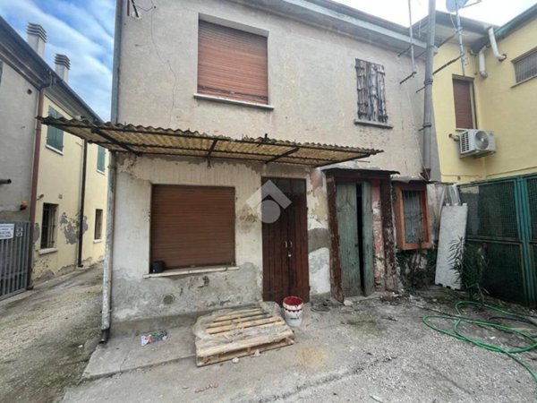 casa indipendente in vendita a Nogara in zona Caselle