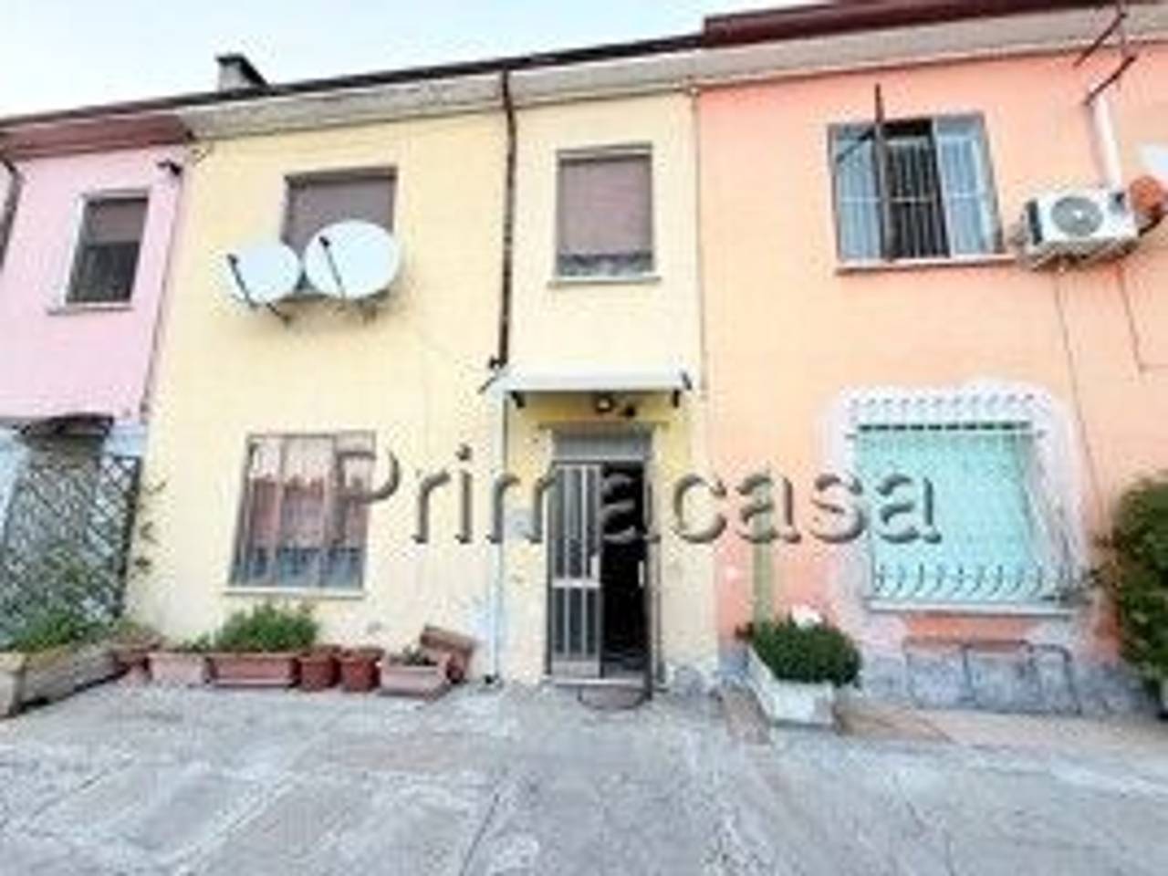 casa indipendente in vendita a Nogara in zona Caselle