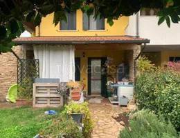 appartamento in vendita a Nogara in zona Caselle