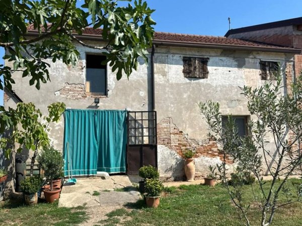 casa indipendente in vendita a Nogara in zona Motta