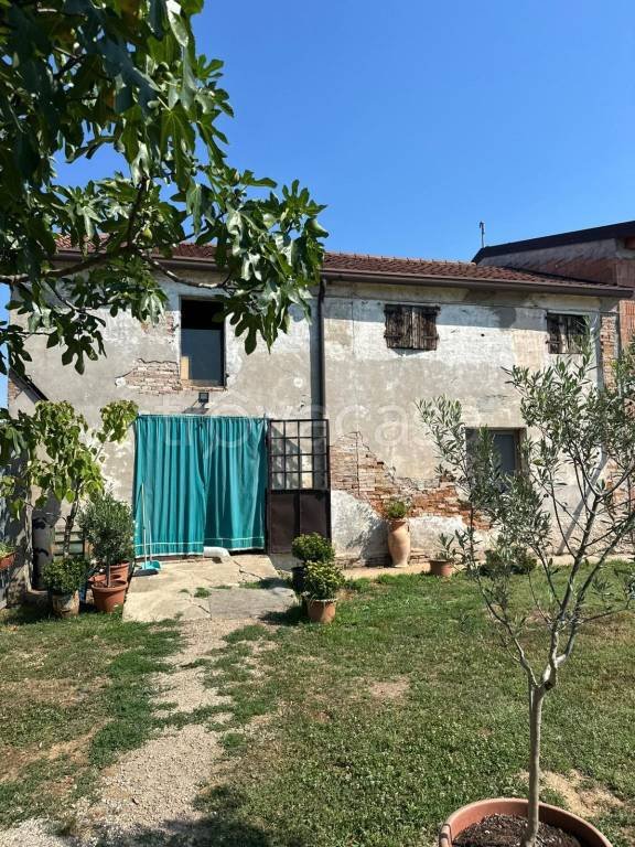 casa indipendente in vendita a Nogara in zona Motta