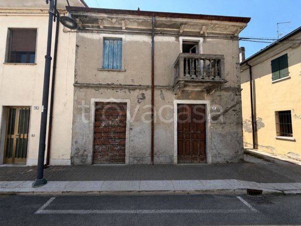 casa indipendente in vendita a Nogara in zona Caselle