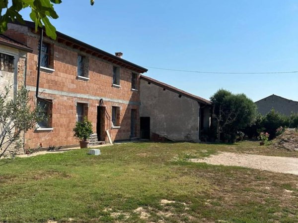 casa indipendente in vendita a Nogara in zona Motta