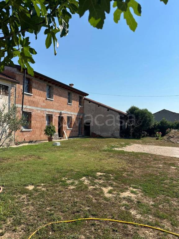 casa indipendente in vendita a Nogara in zona Motta