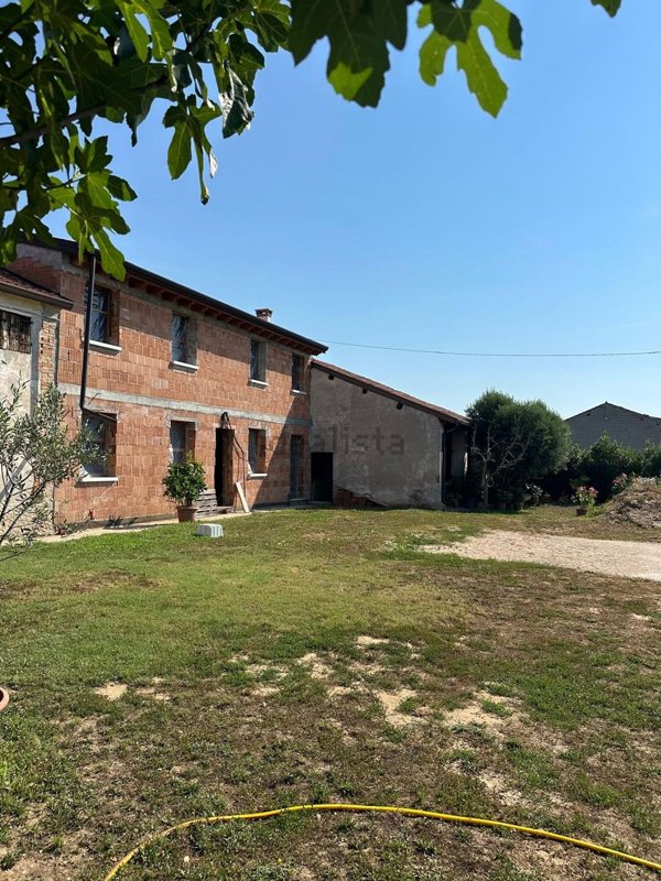 appartamento in vendita a Nogara in zona Motta