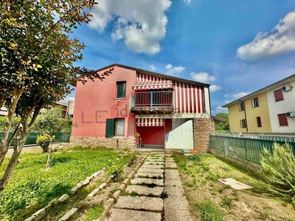 appartamento in vendita a Nogara in zona Caselle
