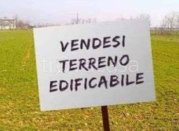 terreno edificabile in vendita a Nogarole Rocca in zona Bagnolo