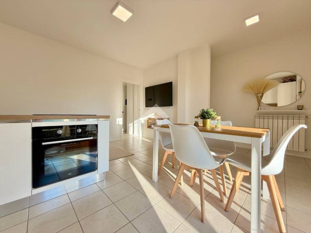 casa indipendente in vendita a Nogarole Rocca in zona Bagnolo