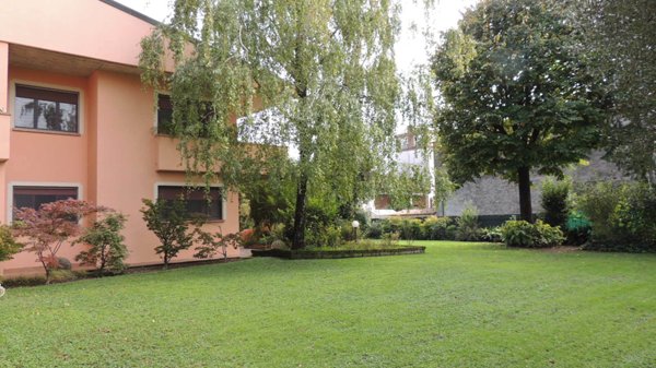 casa indipendente in vendita a Nogarole Rocca