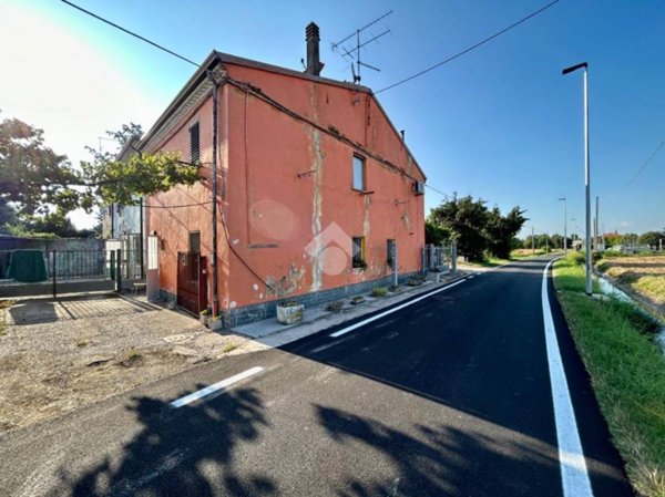 casa indipendente in vendita a Nogarole Rocca