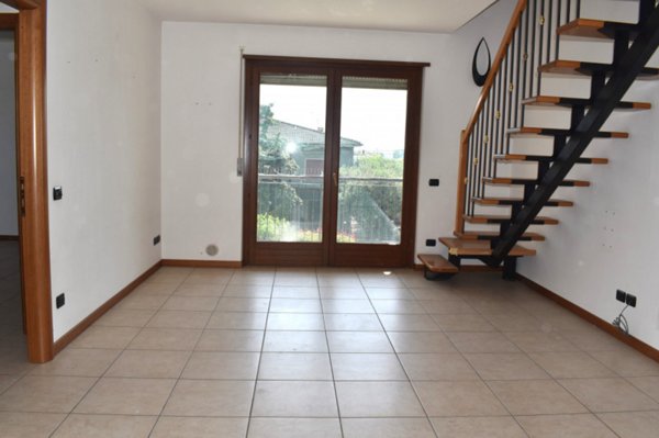 appartamento in vendita a Nogarole Rocca in zona Bagnolo