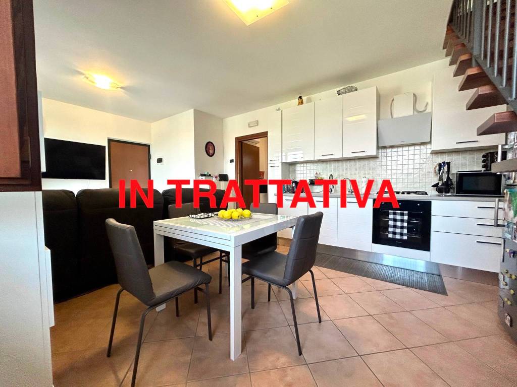 appartamento in vendita a Nogarole Rocca in zona Bagnolo